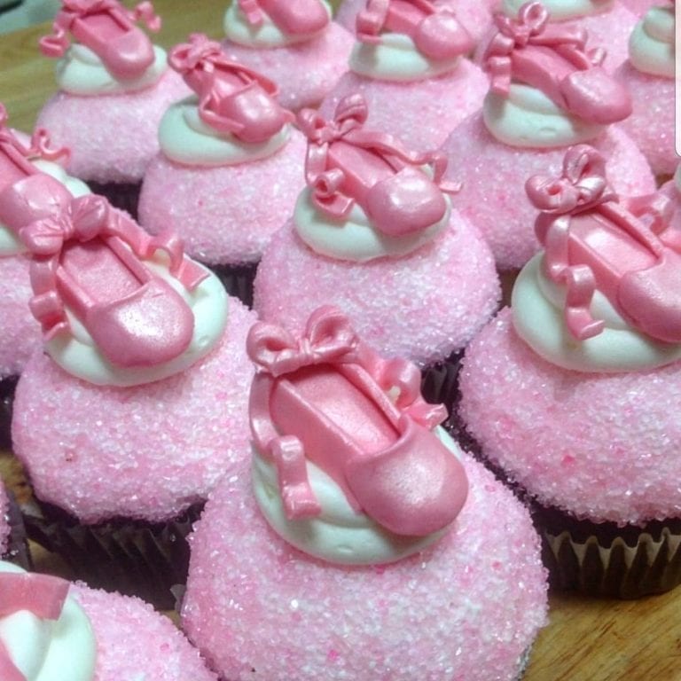 Everybody Follow the Cupcake Truck!