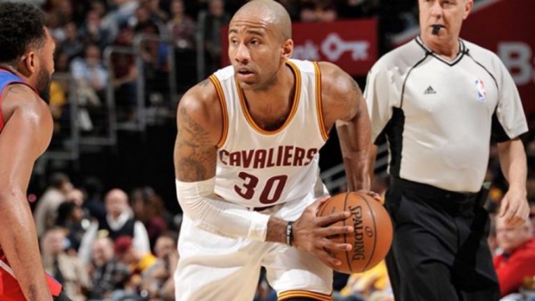 In the Paint with Dahntay Jones, a Trenton-Born NBA Star