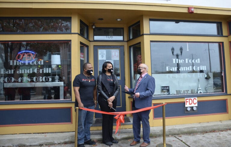 South Broad Street Welcomes The Food Bar and Grill