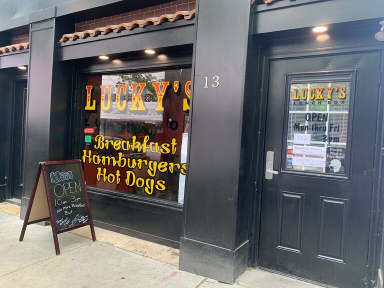 Lucky’s Lunchbox: Serving up Gourmet Carnival Food to Trenton Residents