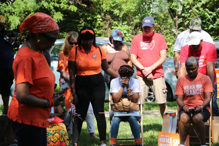 Mom’s Demand Action Hosts Ribbon Cutting at Serenity Garden