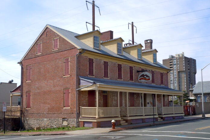 Old_Eagle_Tavern_Trenton
